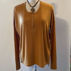 NWT SO Henley Long Sleeved Top